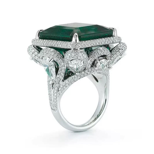 Extra-large Luxurious Emerald-Green Ring Zirconia