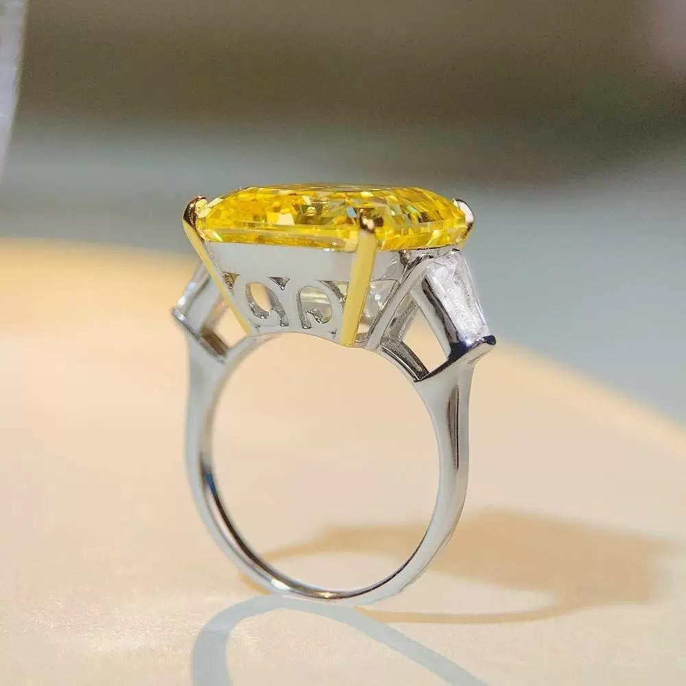 28 carat emerald-cut  yellow diamond with S925