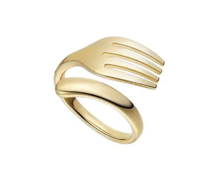 Stylish and elegant gold bracelet and ring stack for commuting—perfect for work meetings and professional outings with zircon