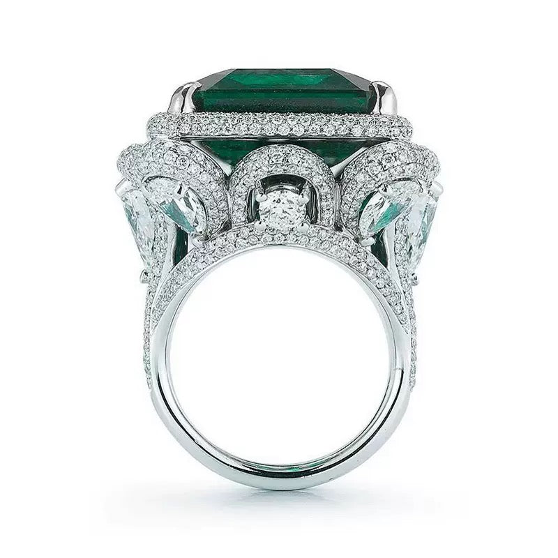 Extra-large Luxurious Emerald-Green Ring Zirconia